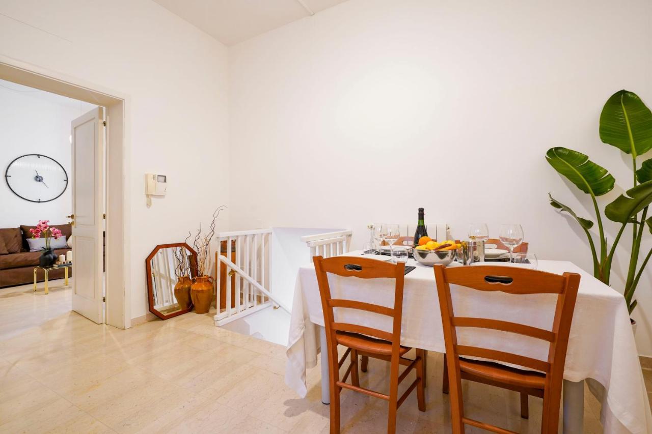 Dimora A Palazzo Apartment โมโนโปลี ภายนอก รูปภาพ